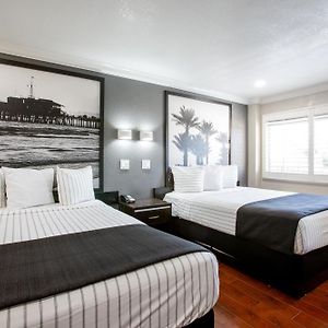Queen Room Two Queen Beds